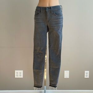 Lucky Brand skinny jeans with stretch size 0/25 regular, great condition.